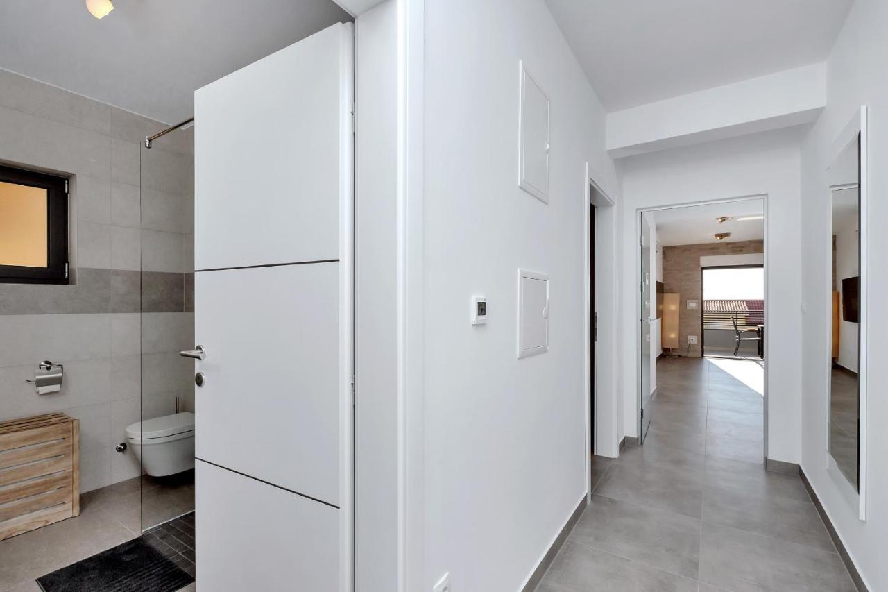Luxury Apartment Sidro With Free Beach Parking Makarska Esterno foto