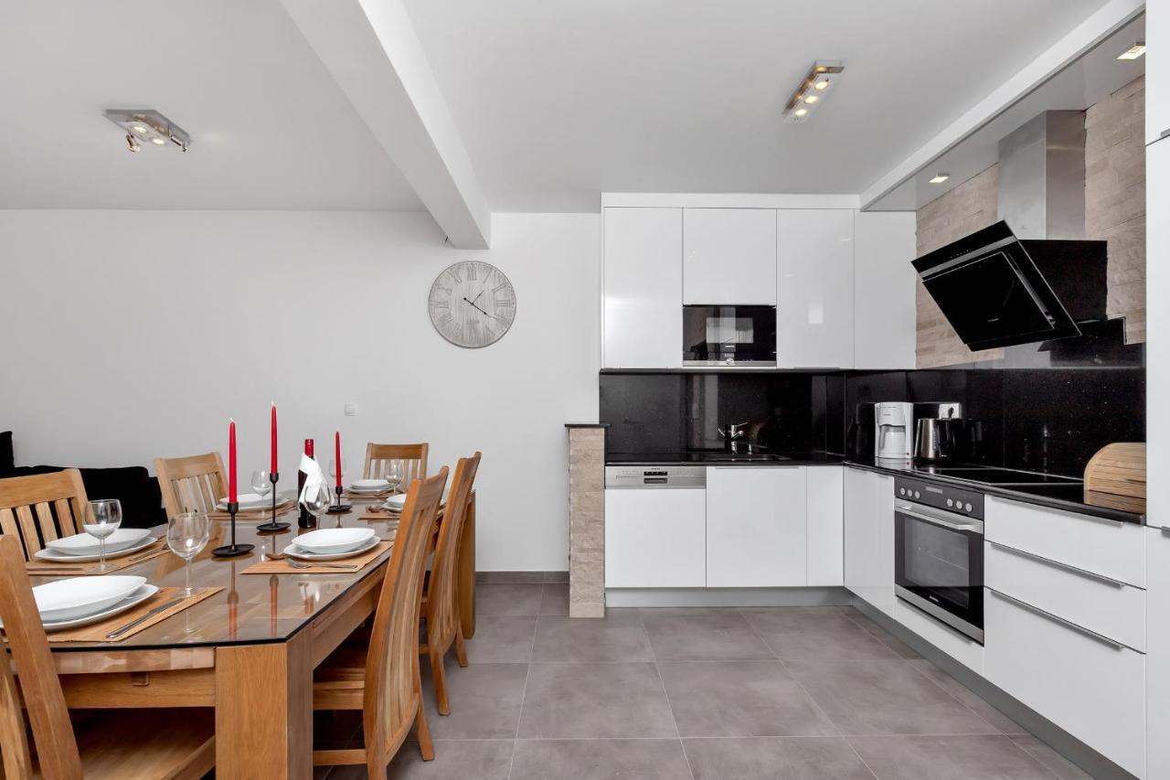 Luxury Apartment Sidro With Free Beach Parking Makarska Esterno foto
